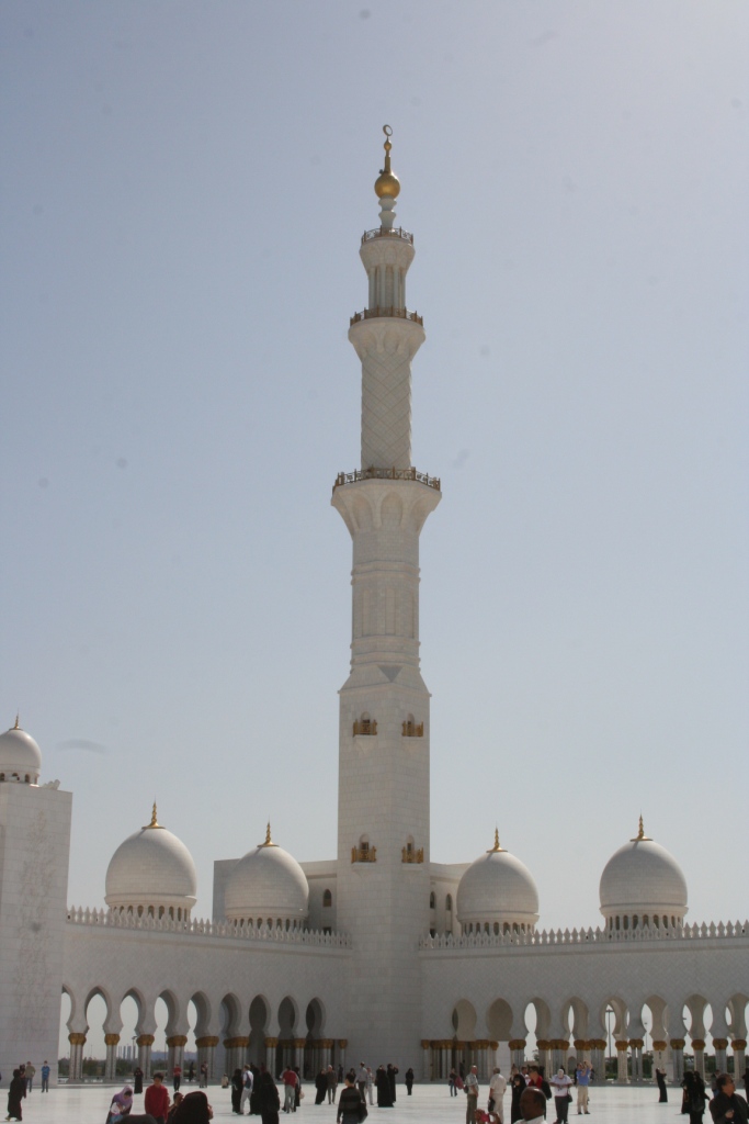 Минарет мечети Абу Даби