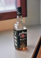 433px-Bottle_of_Jim_Beam_Black_in_Oulu_Jan2009.jpg